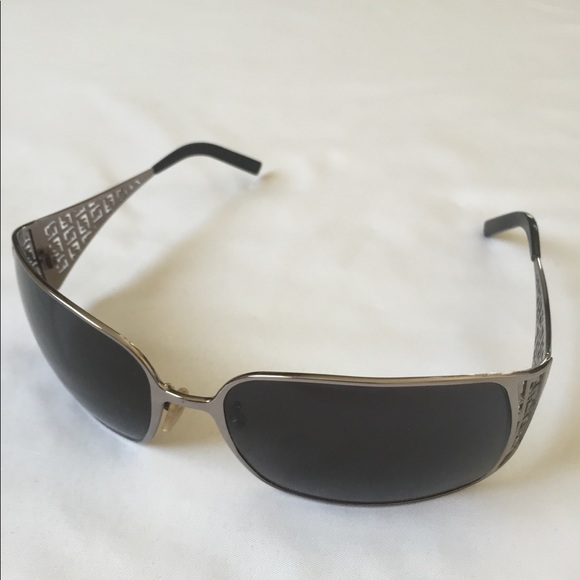 Fendi Metal Frame Sunglasses main image 8